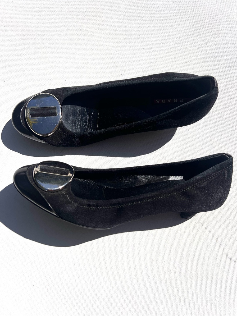 Prada Black Suede Round-Toe kitten Heels 38 1/2 8.5 - Picture 2 of 8